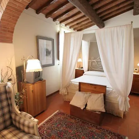Relais Petrischio Aparthotel Farneta