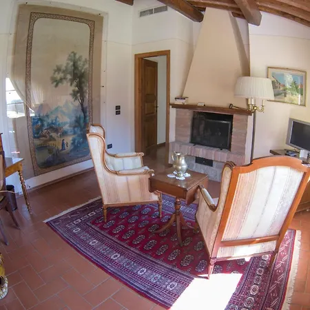 Aparthotel Relais Petrischio 4*