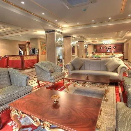 Aparthotel Relais Petrischio 4*