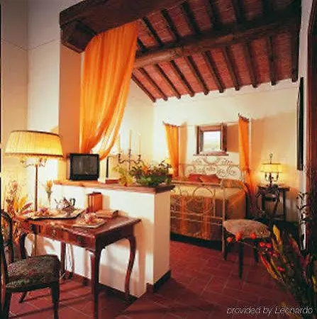 Relais Petrischio Aparthotel Farneta